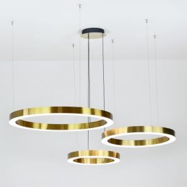 Designerska lampa led Modena z trzema złotymi ringami o mocy 90W z barwą 3500K