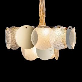 Nowoczesna lampa Wanesa z ozdobnym kloszem złota